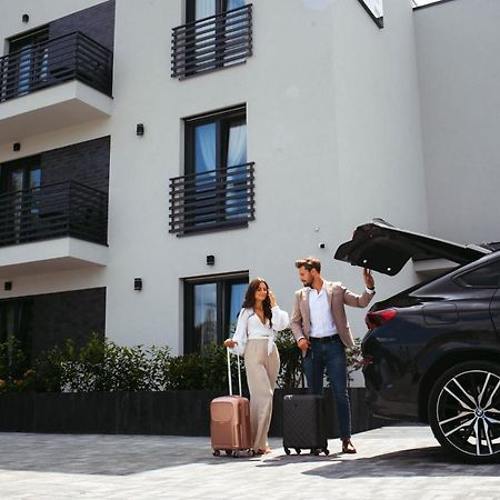 Resto Inn - Smart Apartamenty Blisko Energylandii Polwies Екстериор снимка
