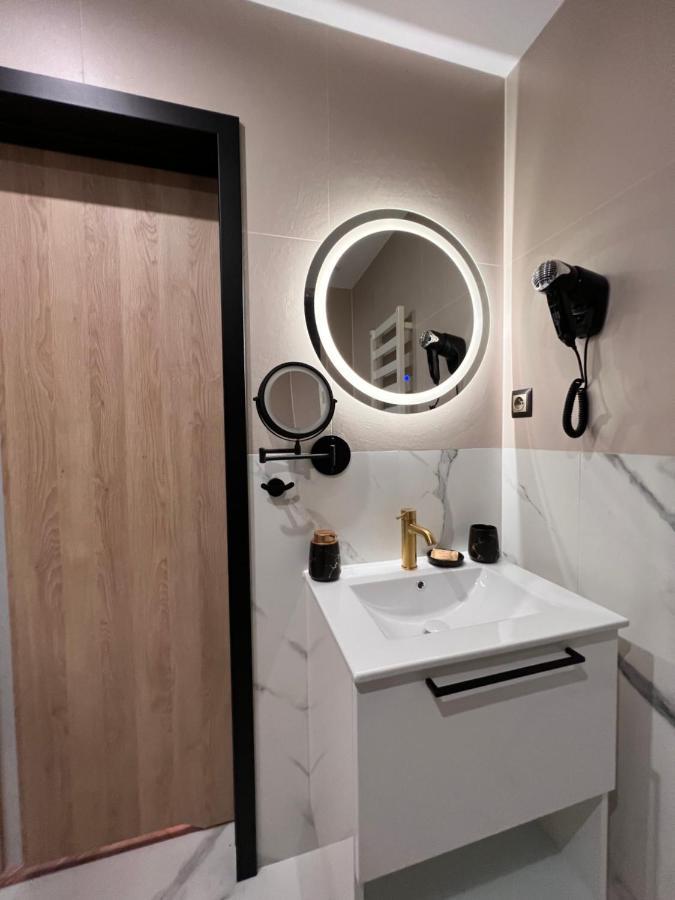 Resto Inn - Smart Apartamenty Blisko Energylandii Polwies Екстериор снимка