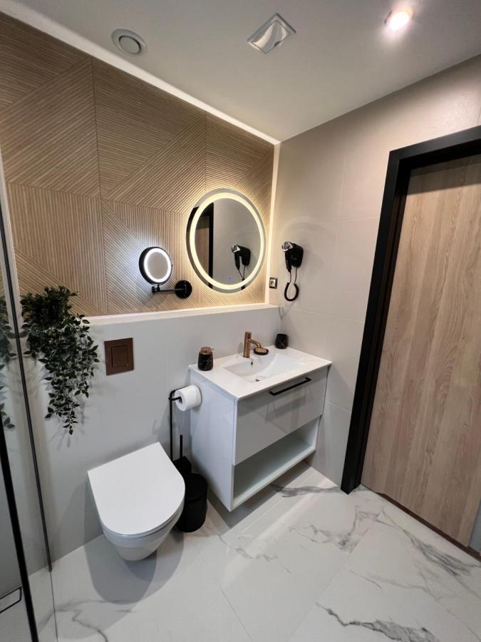 Resto Inn - Smart Apartamenty Blisko Energylandii Polwies Екстериор снимка