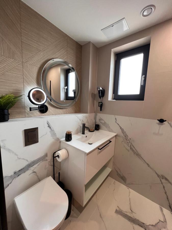 Resto Inn - Smart Apartamenty Blisko Energylandii Polwies Екстериор снимка