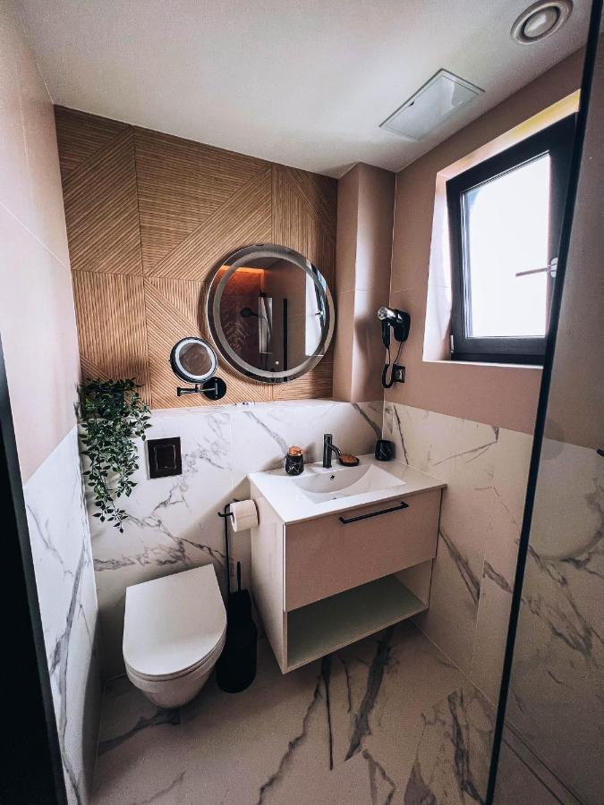 Resto Inn - Smart Apartamenty Blisko Energylandii Polwies Екстериор снимка